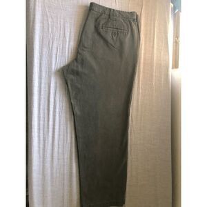Dockers Pants 42 X32 Green Item #MJ2